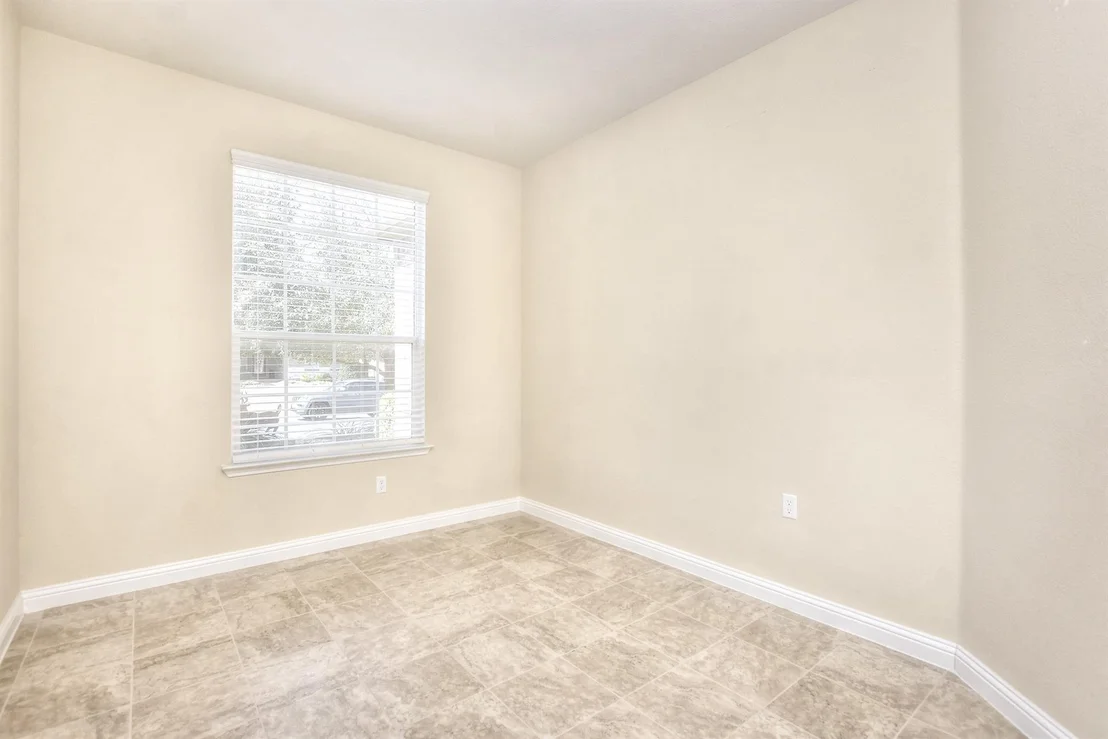 Photo of 107 Davis Mountain CIR
