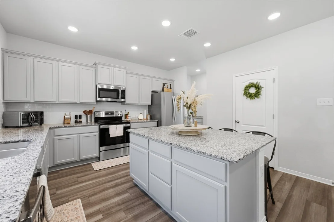 Photo of 636 Friar Tuck DR