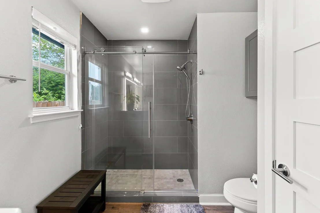 Photo of 1908 Oak Hollow DR