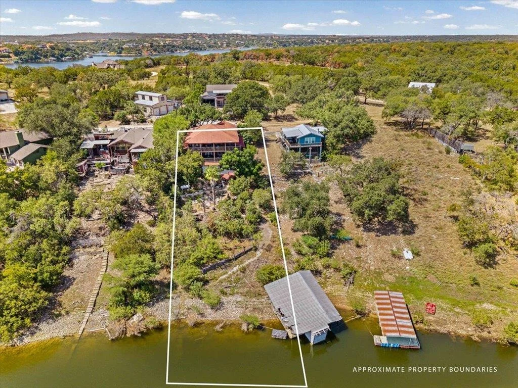 Photo of 3615 Peninsular DR