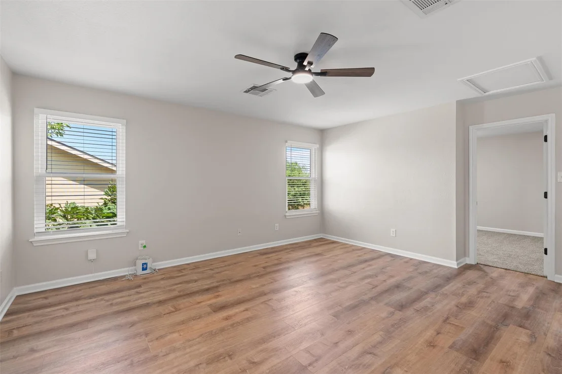 Photo of 724 Lavaca LOOP