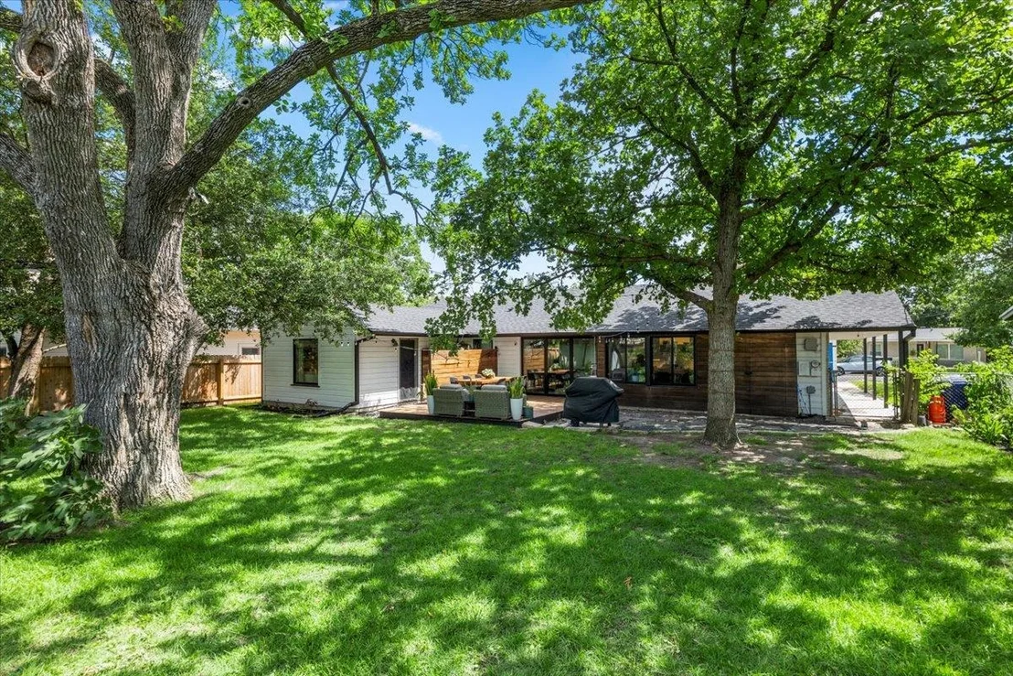 Photo of 1414 Ridgemont DR