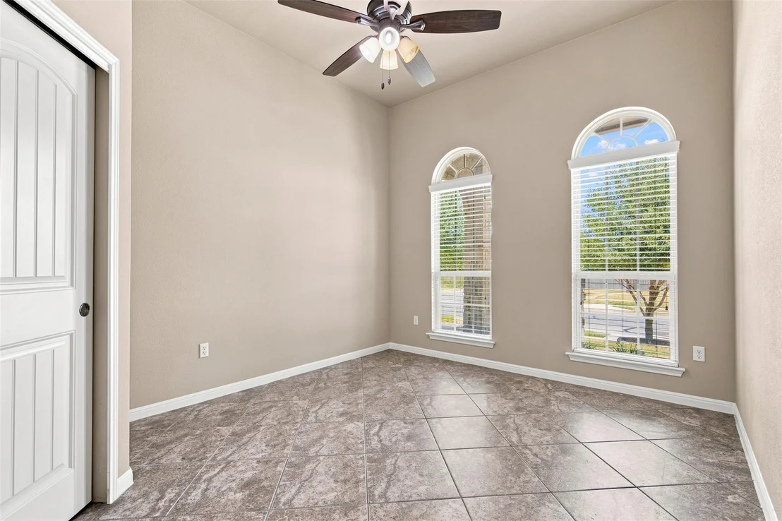 Photo of 528 Tula TRL