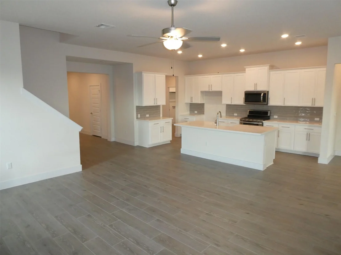 Photo of 8201 Greyhawk CV