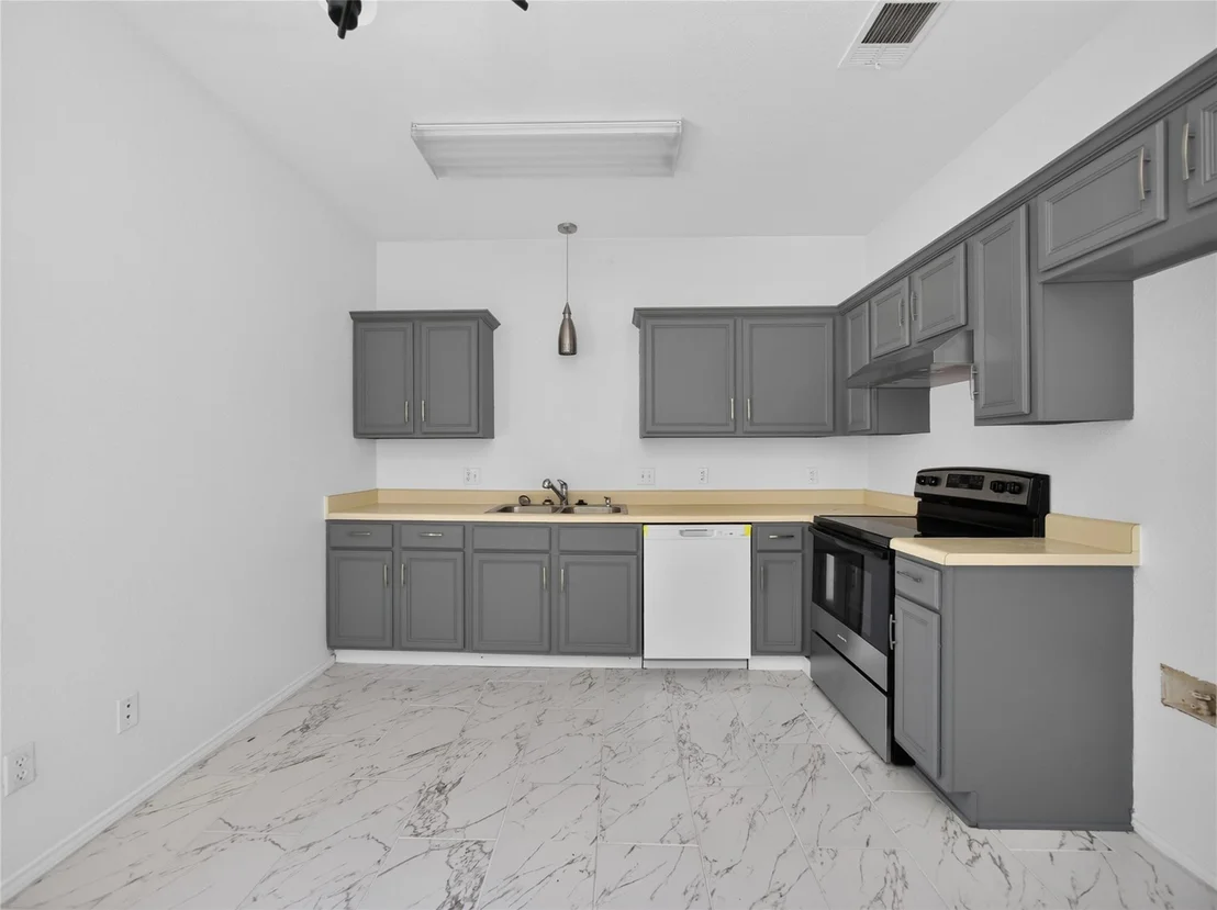 Photo of 403 Davidson DR