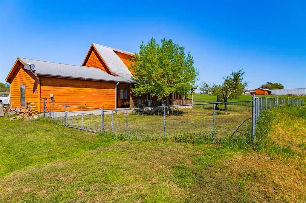 Photo of 4100 County Rd 404
