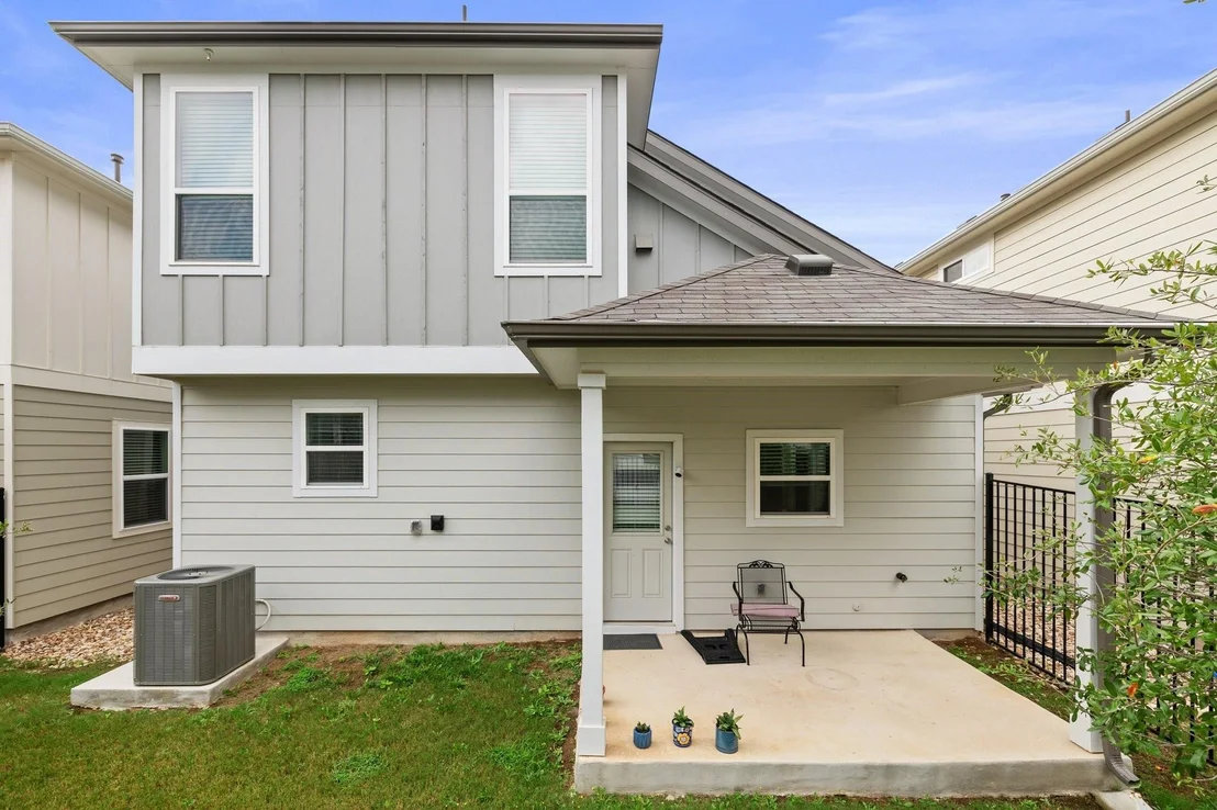 Photo of 1128 Autumn Heather DR