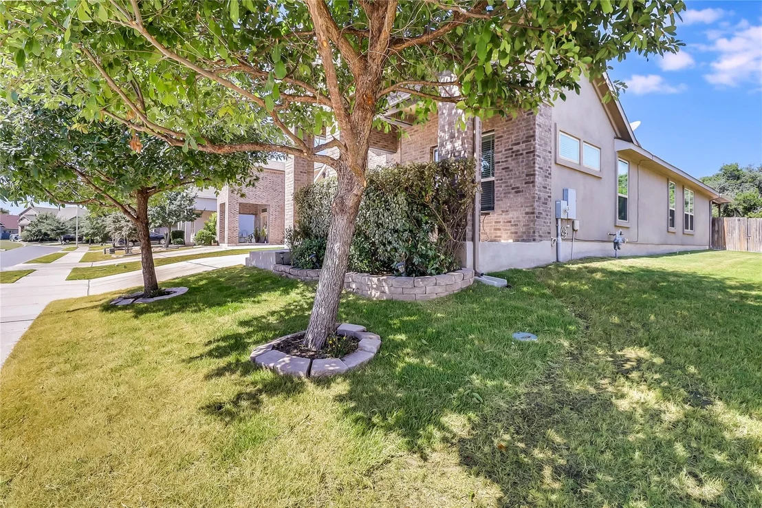 Photo of 1425 Hamiltons WAY