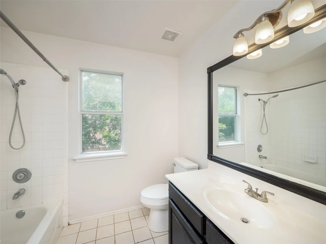 Photo of 1706 Timberwood DR