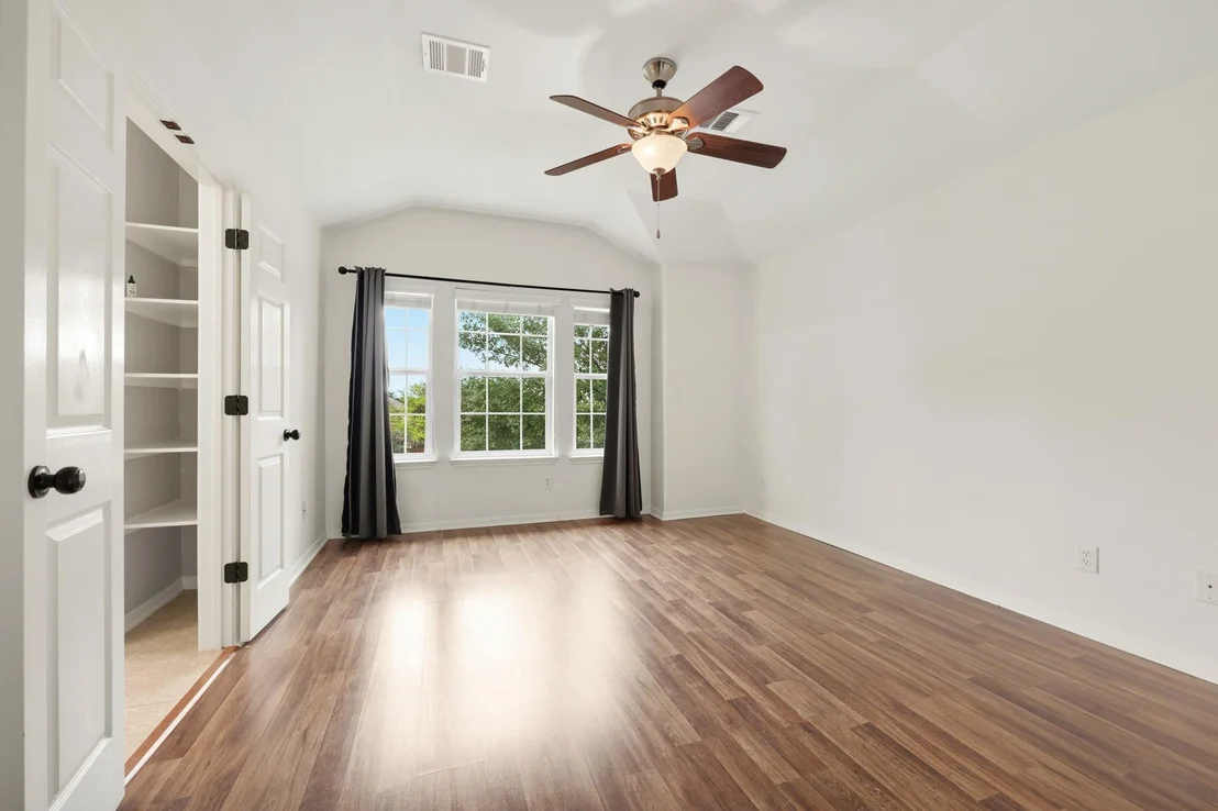 Photo of 813 Kevin Taylor DR
