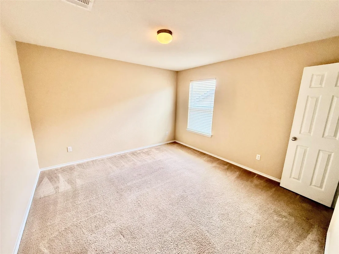 Photo of 1223 Daffodil DR