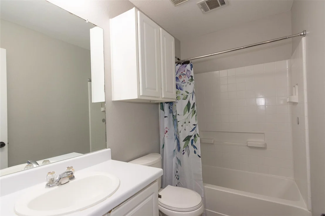 Photo of 104 Phillips ST
