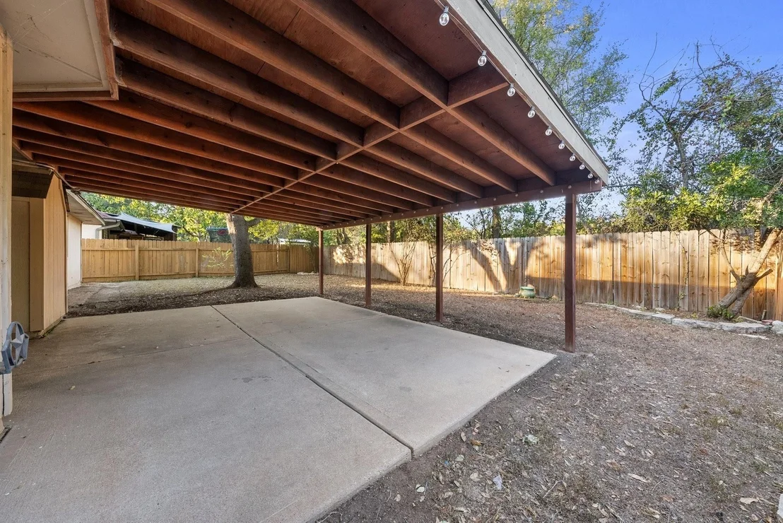 Photo of 9326 Lightwood LOOP