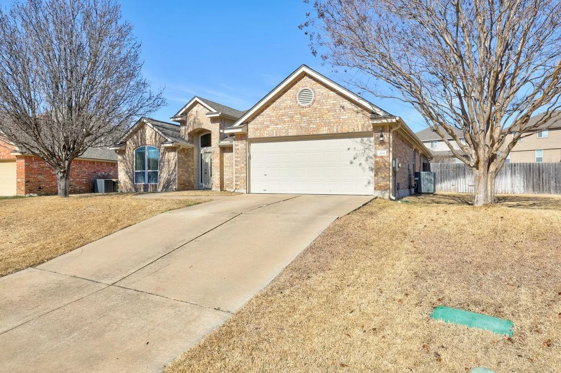 Photo of 214 River Park LN