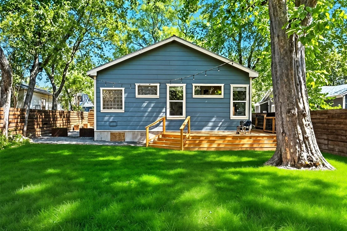 Photo of 1711 Payne Ave