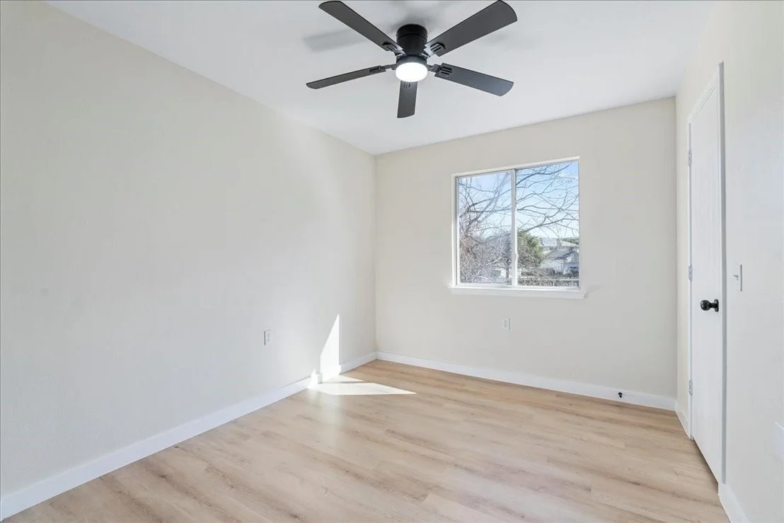 Photo of 606 Sheraton Ave