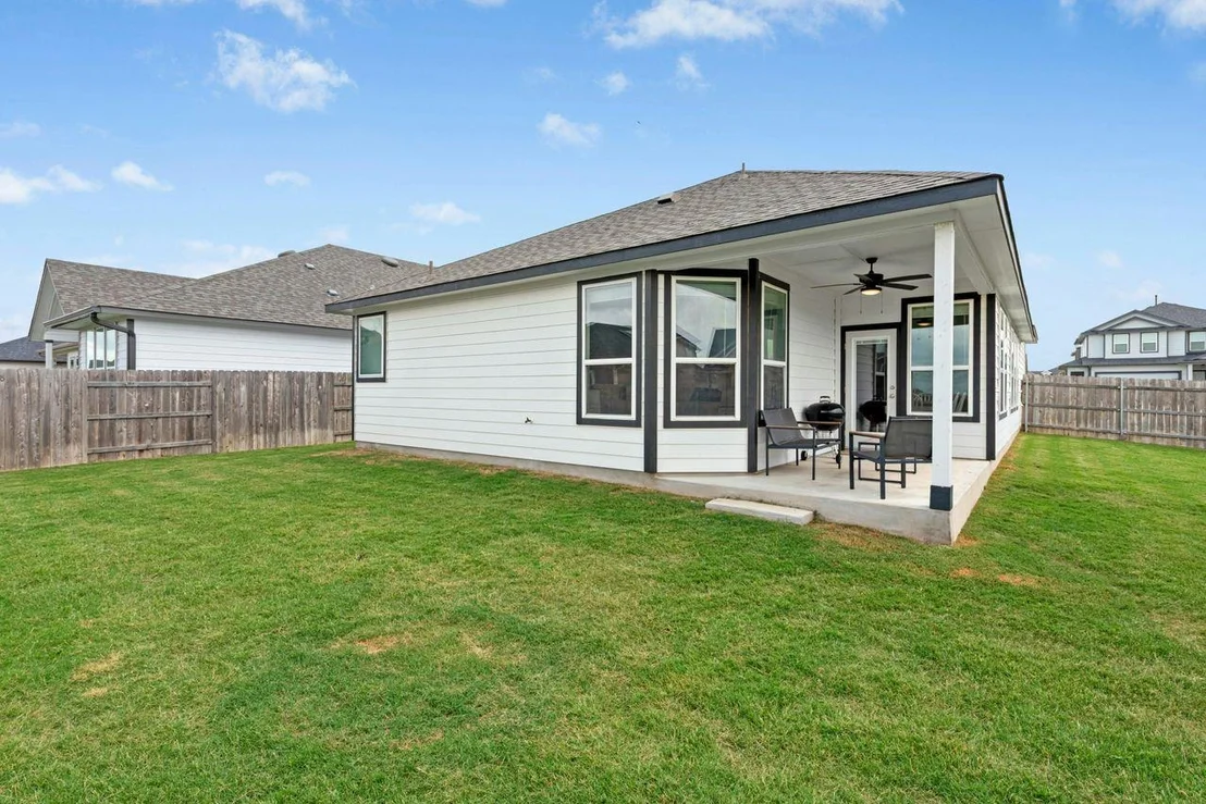 Photo of 180 Yellowstone DR
