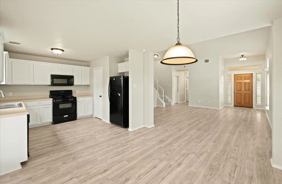 Photo of 15411 Ora LN