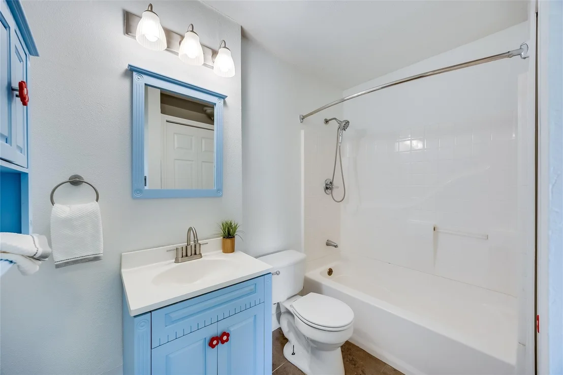 Photo of 1400 Brighton CIR