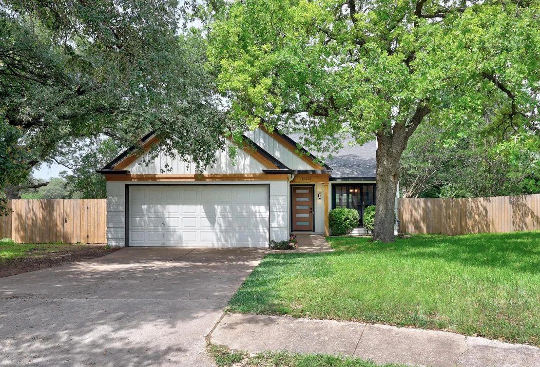 Photo of 16202 Kicking Bird DR