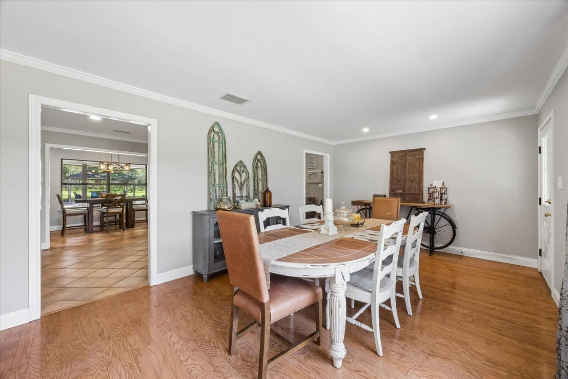 Photo of 208 Maple DR