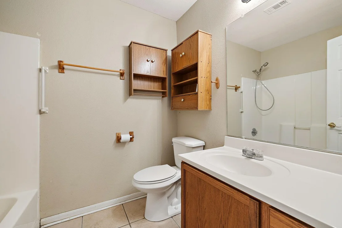 Photo of 1209 Doris LN