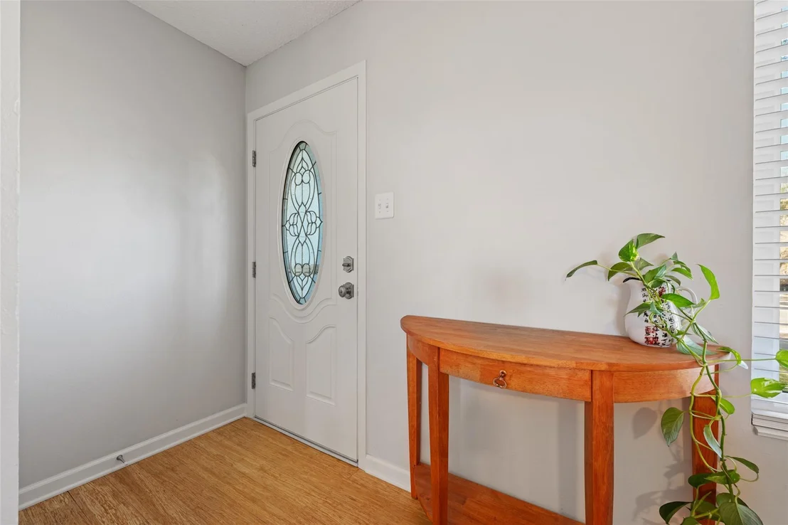 Photo of 716 Wales WAY