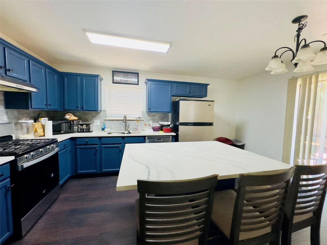 Photo of 2255 Ada LN