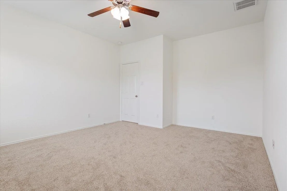 Photo of 240 Foster LN