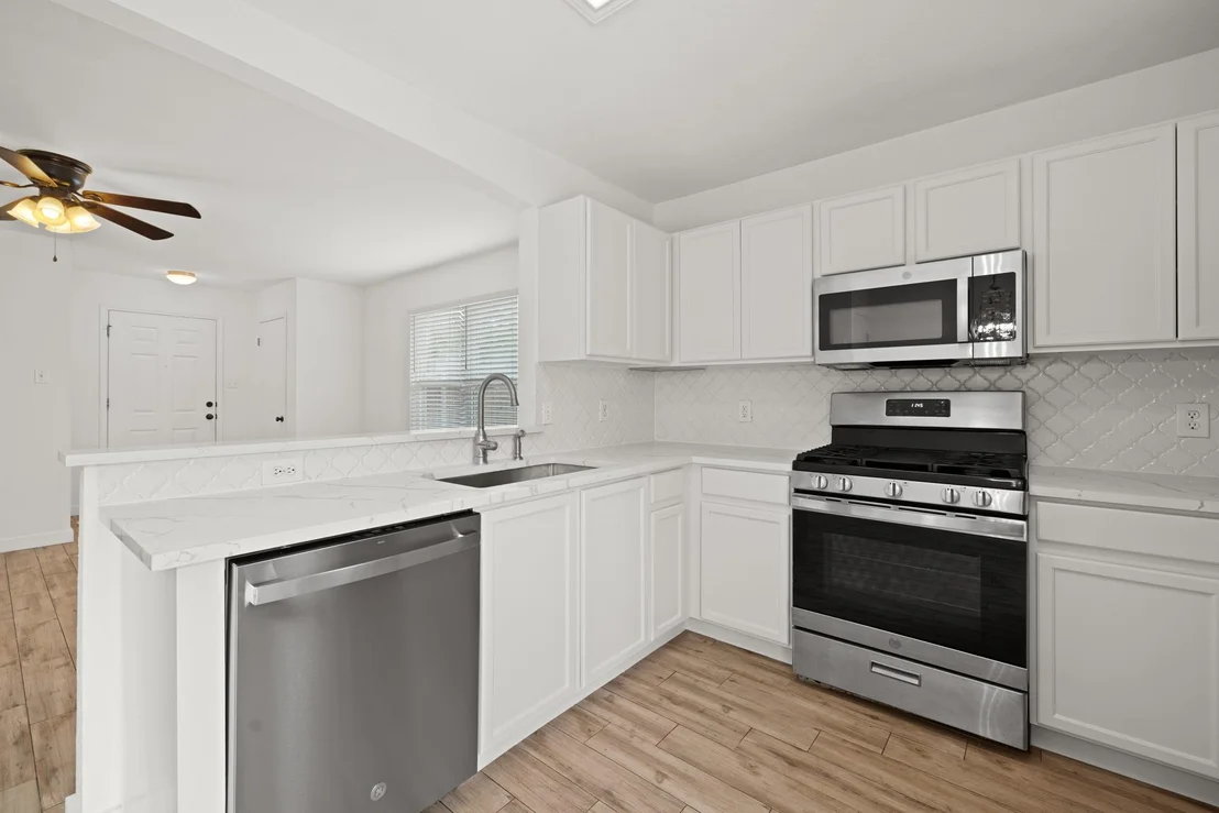 Photo of 105 Stanford DR