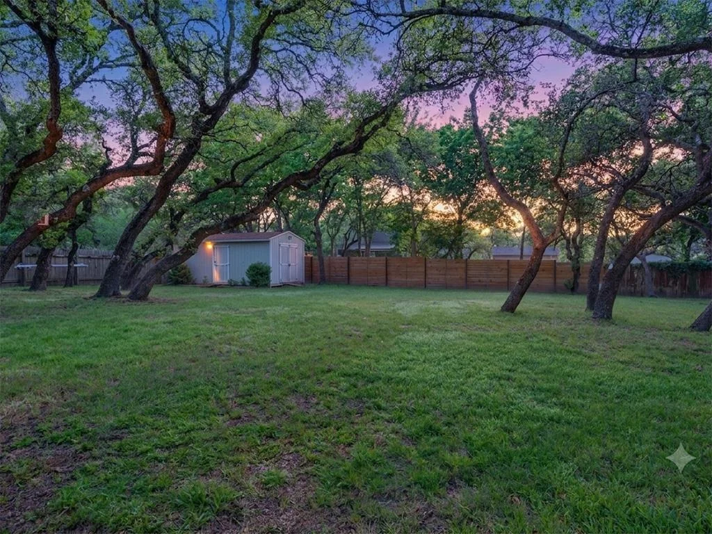 Photo of 8303 Cliffview DR