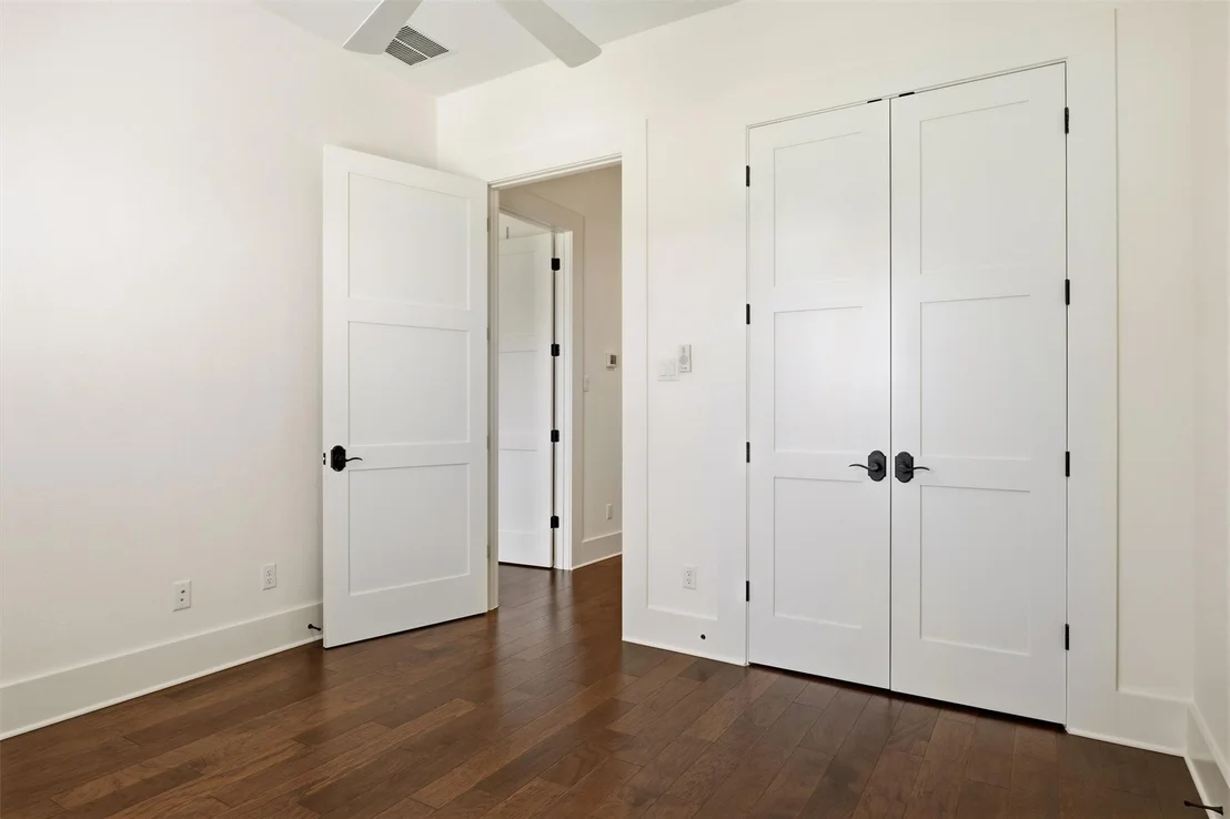 Photo of 1009 Scenic DR