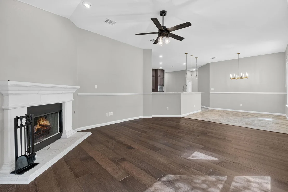 Photo of 1004 Applerock