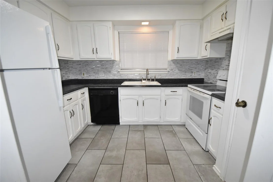 Photo of 2000 Millay DR