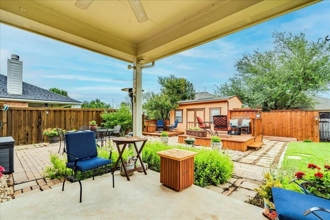 Photo of 18717 Shoreless DR