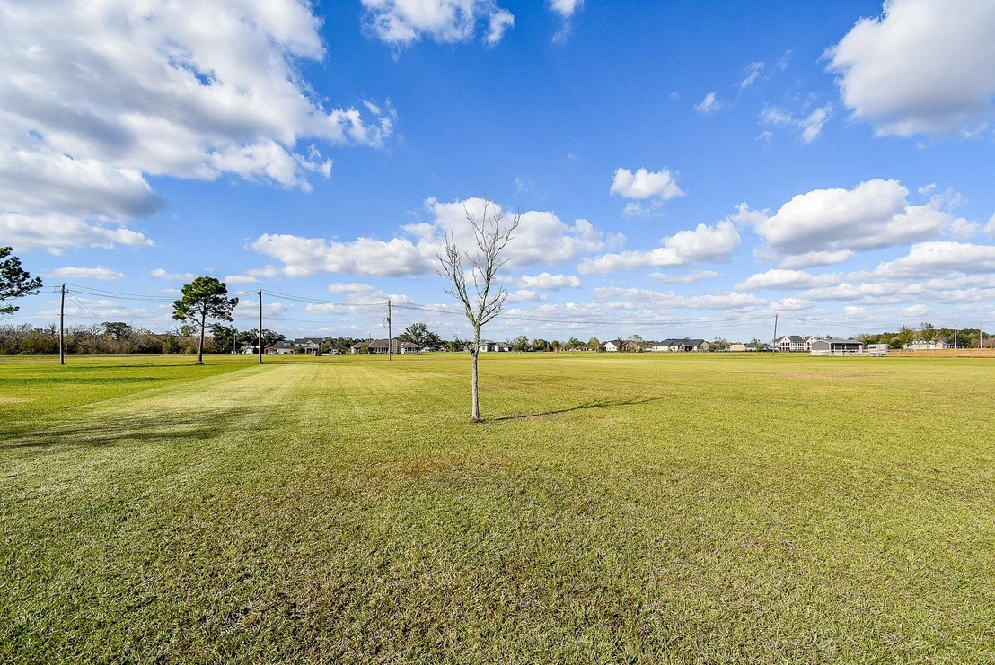 Photo of 702 Comanche Trail DR