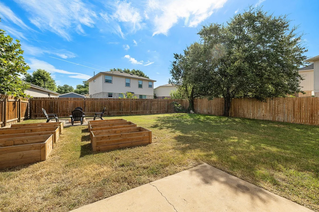 Photo of 3817 Tailfeather DR