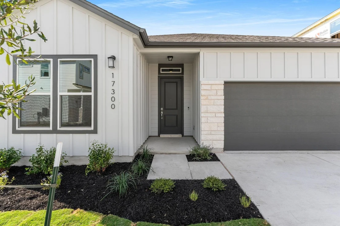 Photo of 2301 Castillo DR