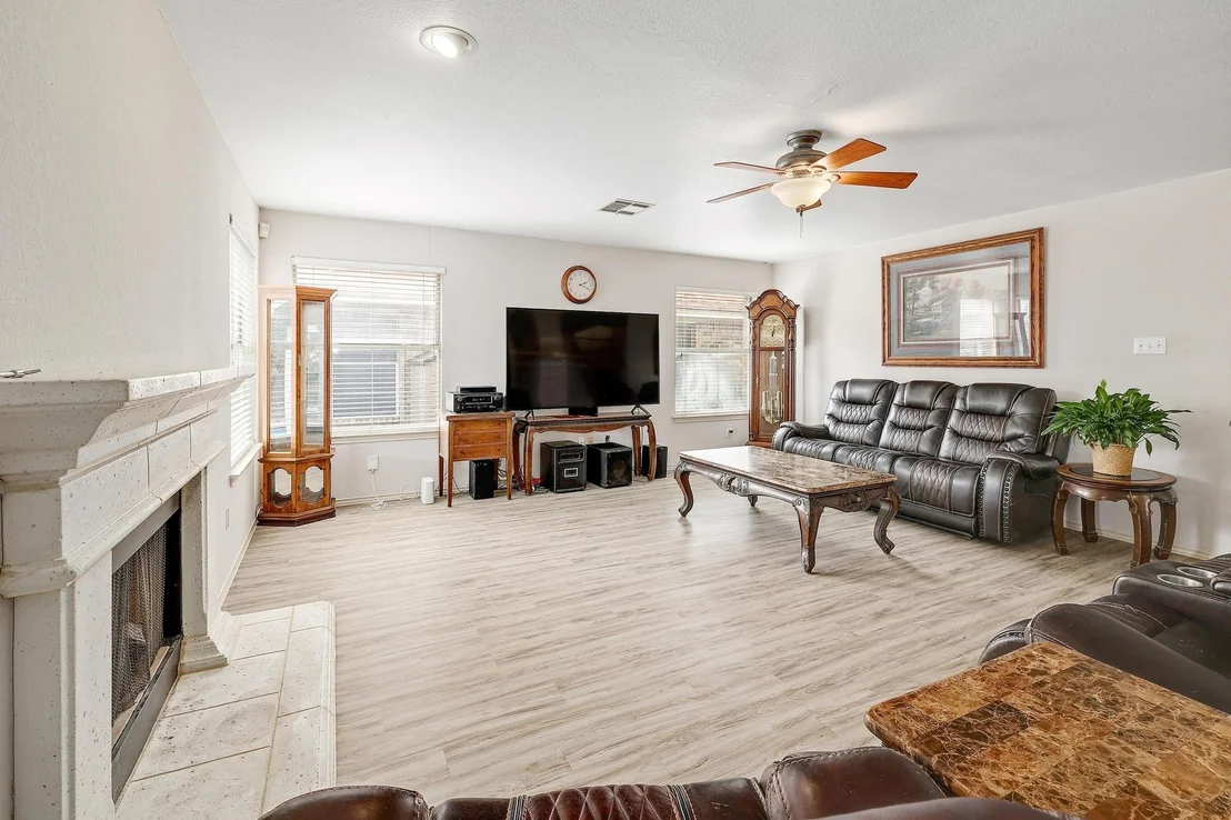 Photo of 15433 Ozone PL