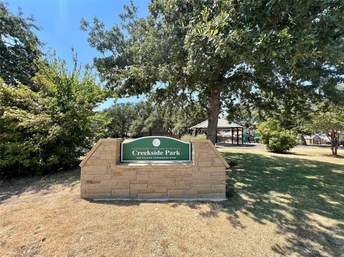 Photo of 504 Sheepshank DR