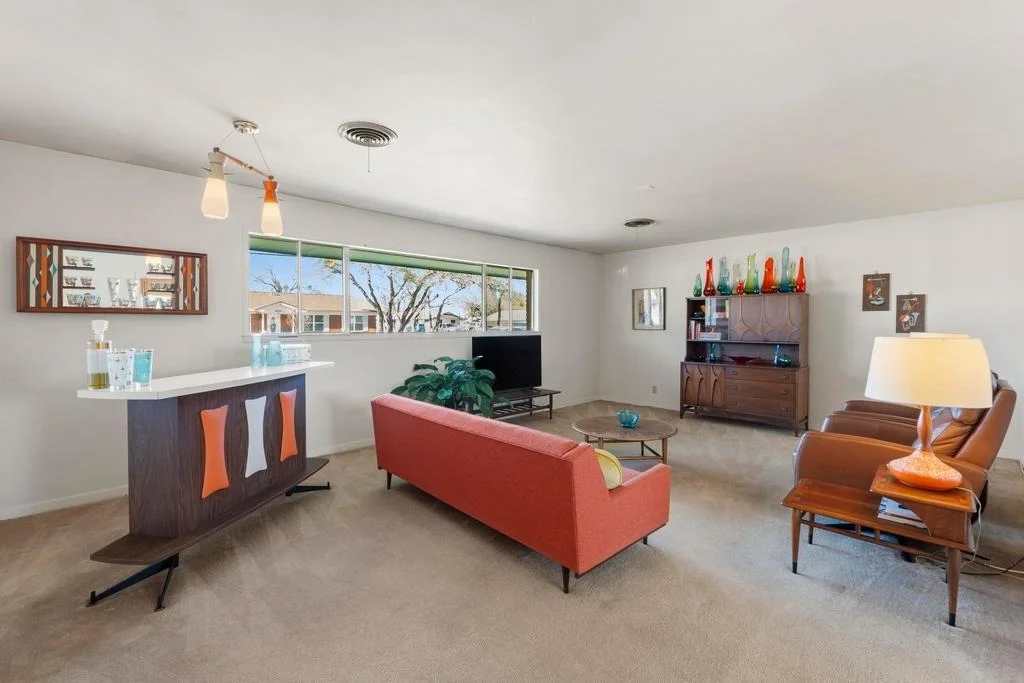 Photo of 100 W Central DR