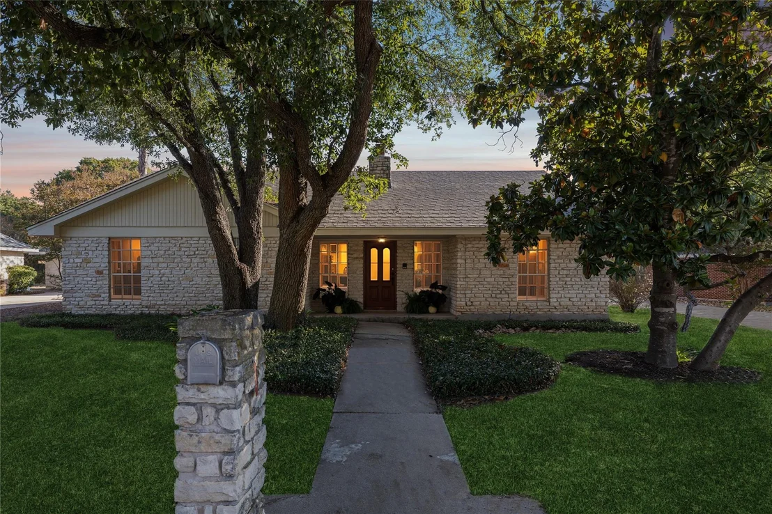 Photo of 7005 Bent Oak CIR