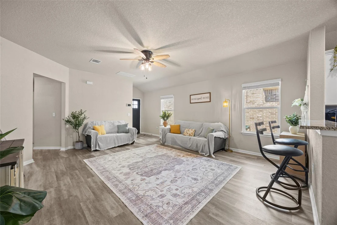 Photo of 304 Dubina Ave
