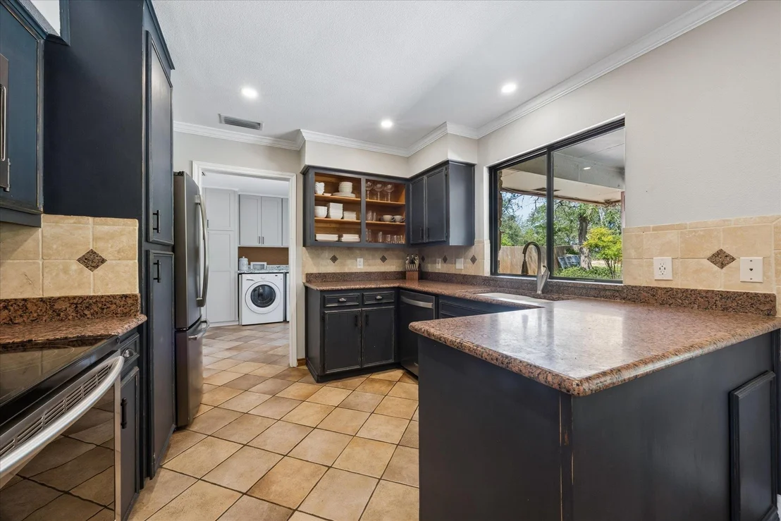 Photo of 208 Maple DR