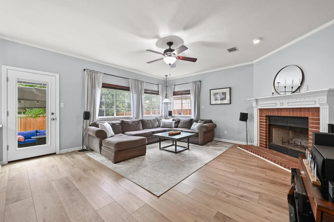 Photo of 7901 Henry Kinney ROW