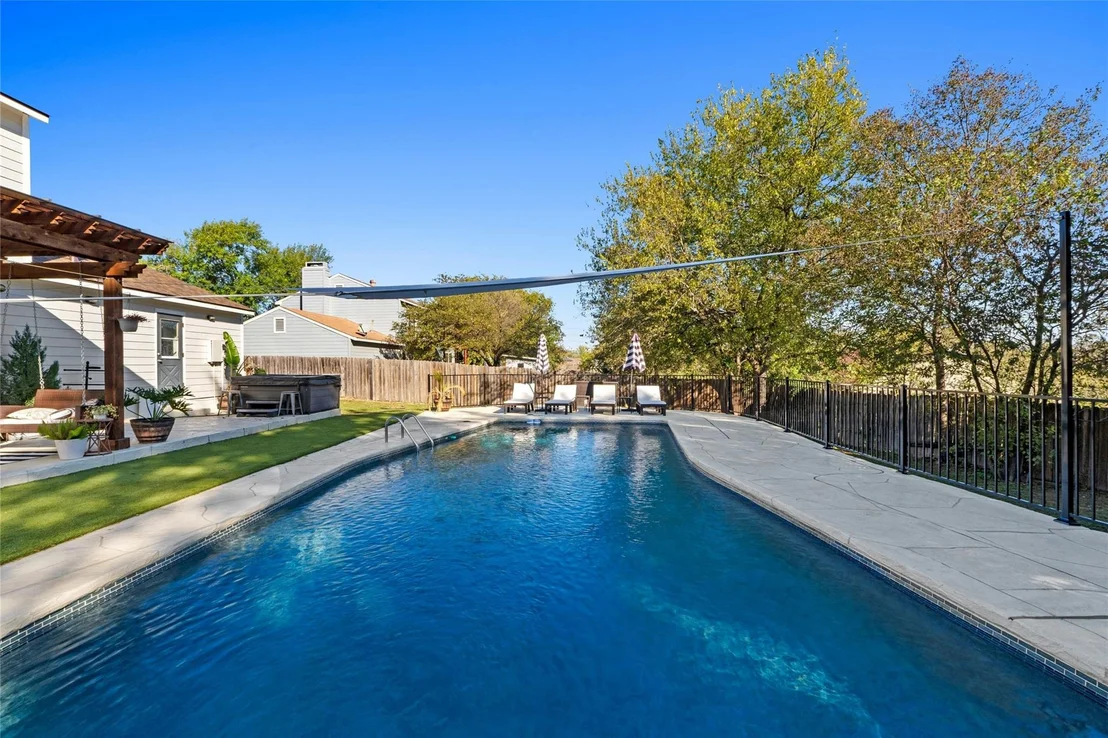 Photo of 1010 Huntridge DR