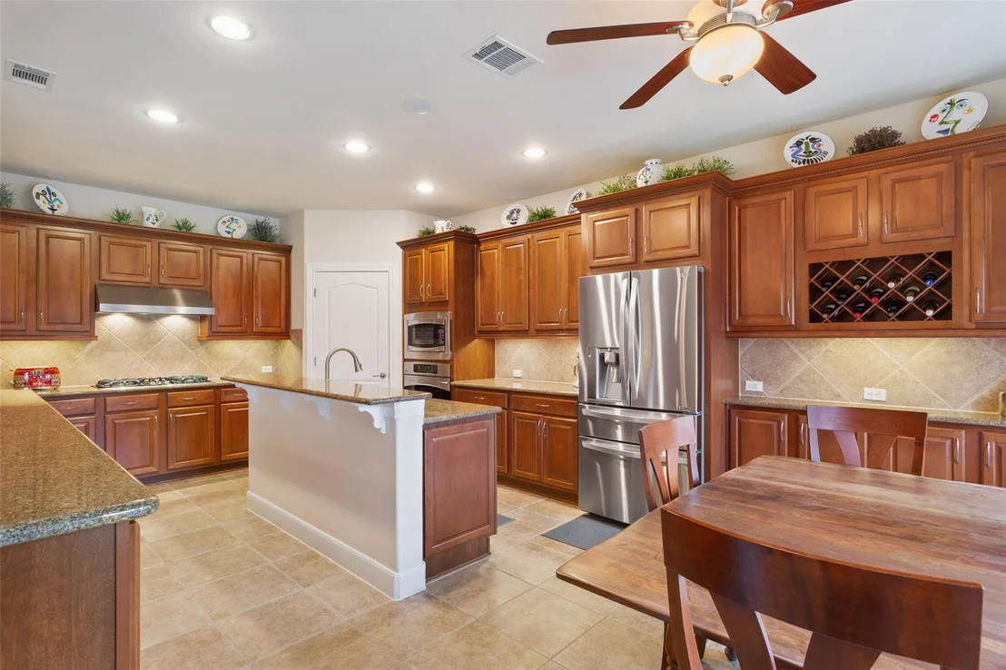 Photo of 619 Breezeway LN