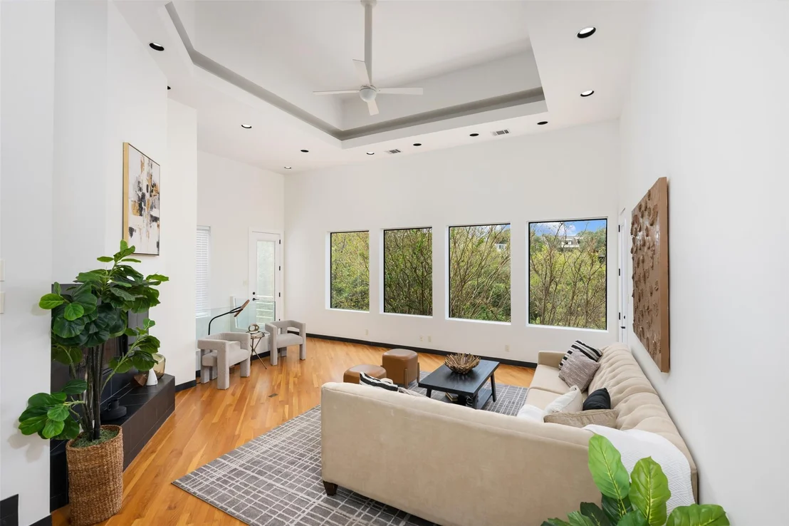 Photo of 8404 Lone Mesa