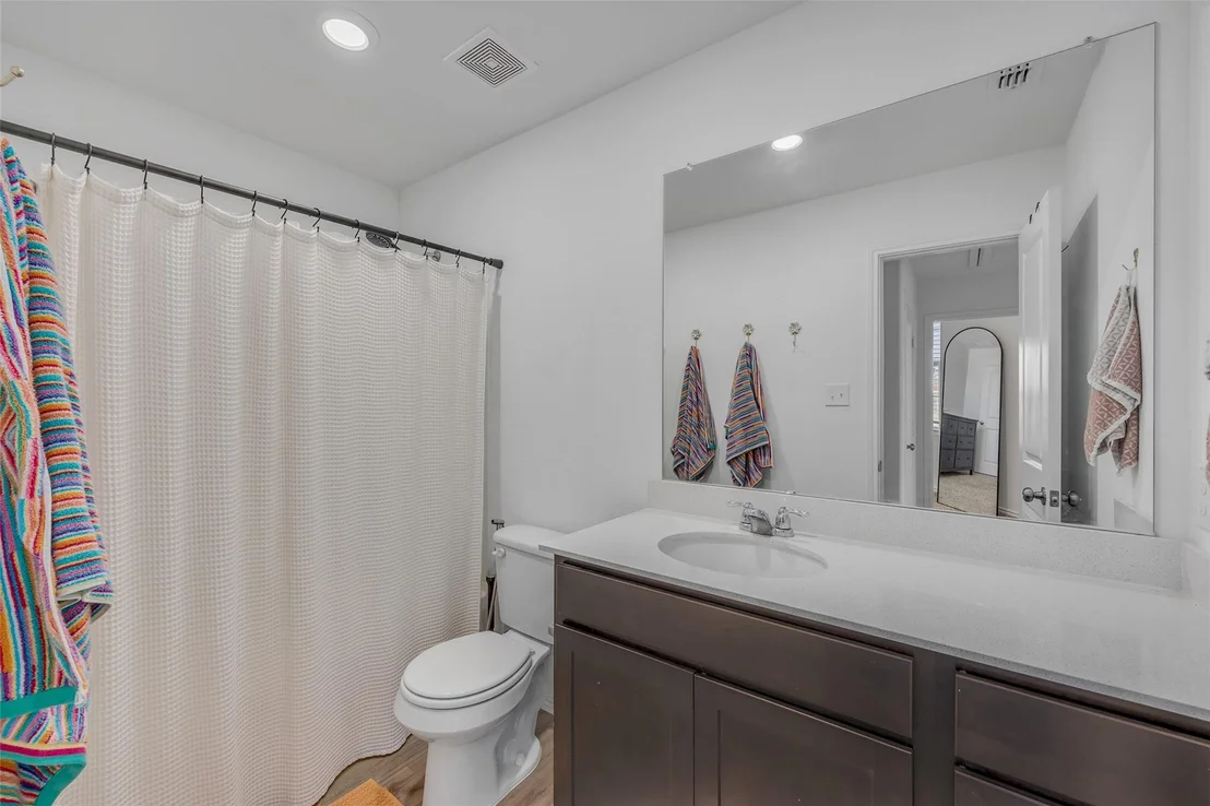 Photo of 2406 Windrow LN