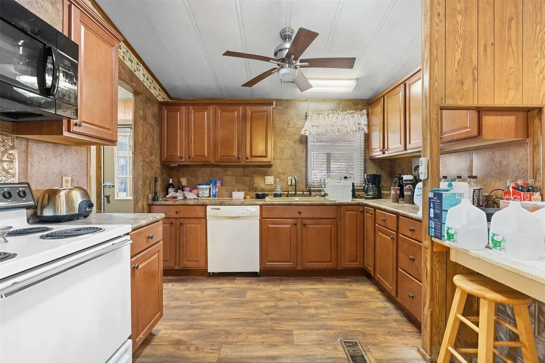Photo of 7155 County Road 144